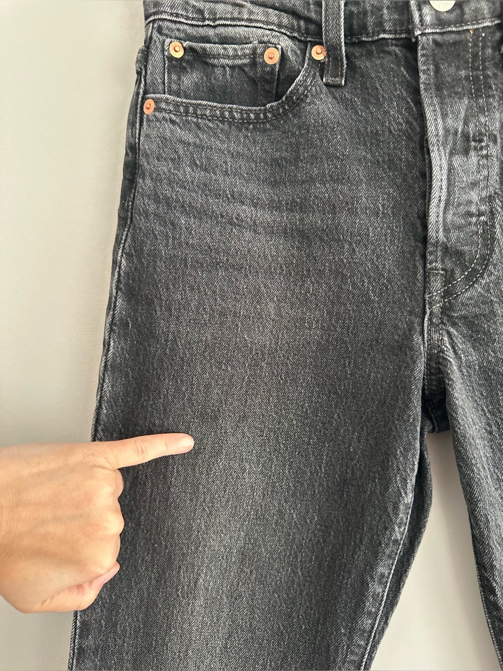 Levi's Women's Black Washed Boot Cut Wedgie 27x30 Jeans - Picture 4 of 16